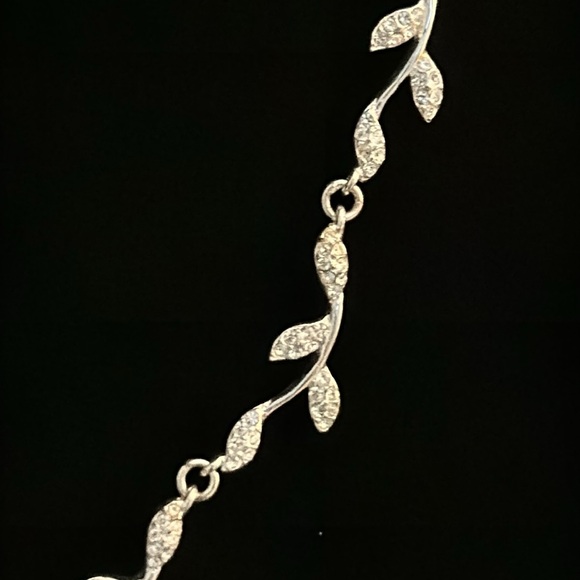 Carolee 3 Piece Crystal Wedding Jewelry Set - Picture 4 of 5